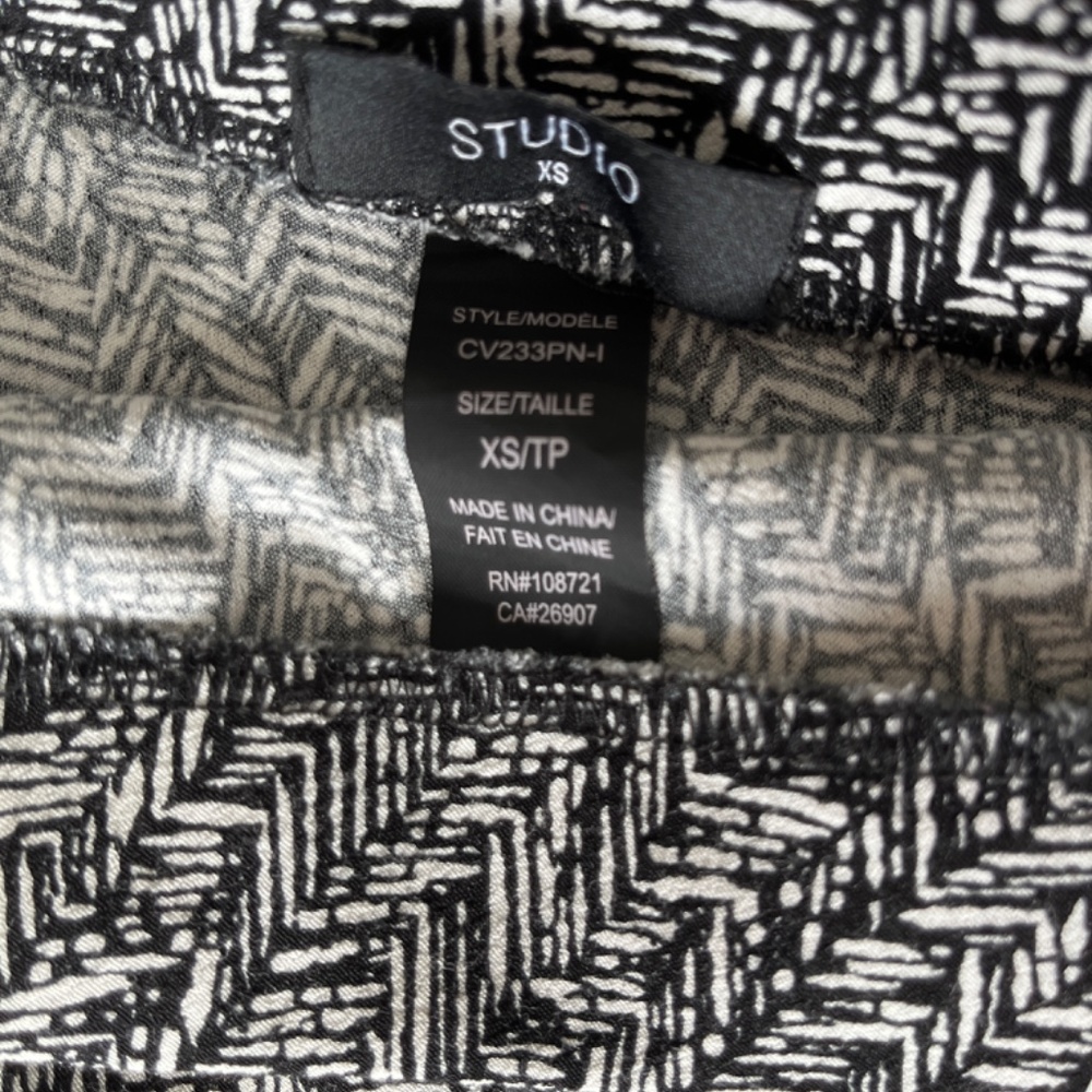 Patterned Skirt - Picture 2 of 3
